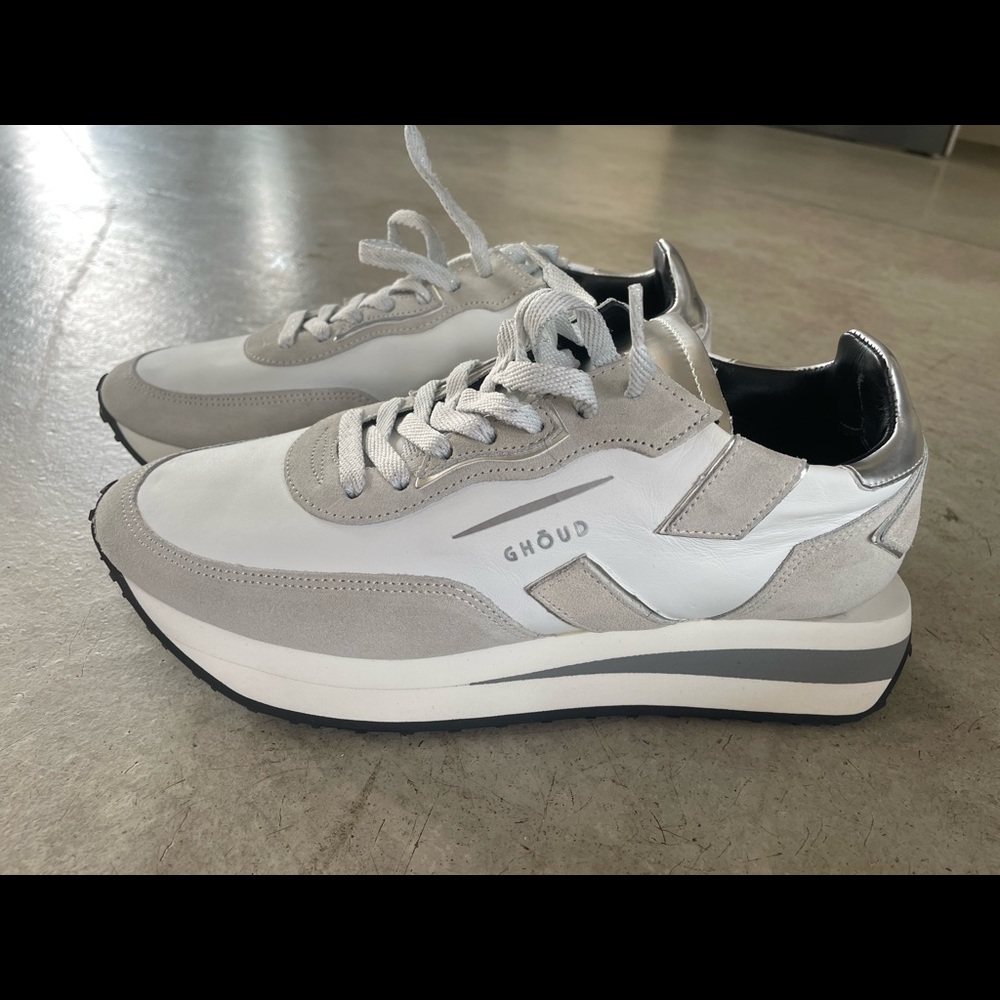 GHOUD Venice Sneakers